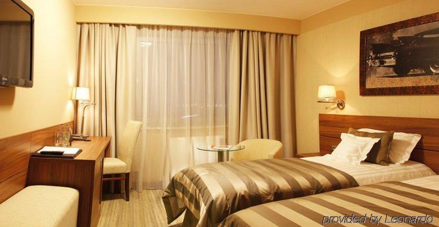 Haston Hotel 4*
