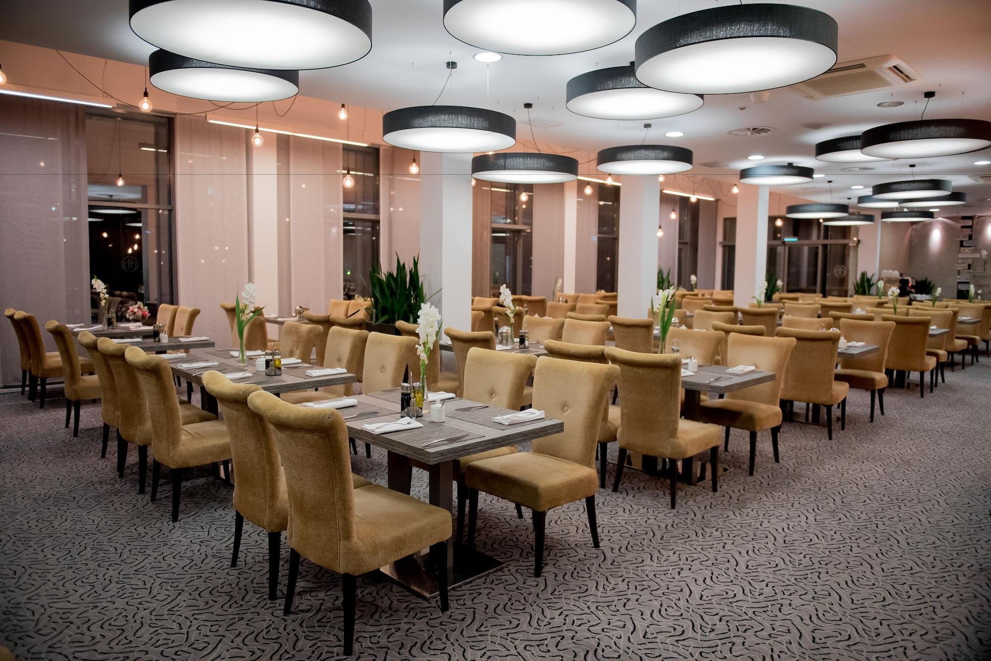 Haston Hotel 4*