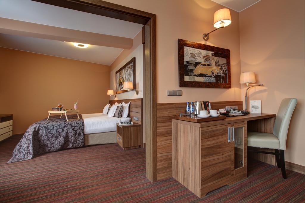 Hotel Haston 4*